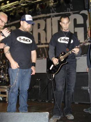 http://www.t-rex-engineering.com/files/billeder/Nyheder/Alter_bridge_soundcheck_1.bmp