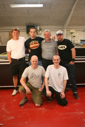 http://www.t-rex-engineering.com/files/billeder/Nyheder/Tremonti__T-Rex_crew.jpg