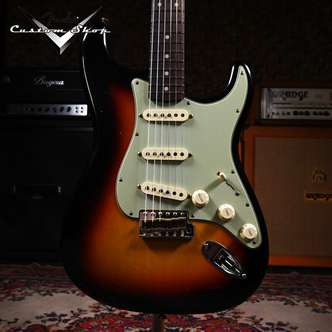 Fender USA Custom Shop 1960 Stratocaster Journeyman Relic Bleached 3-Tone Sunburst (923-5700-226)
