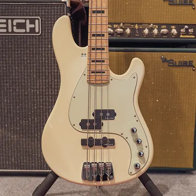 Sandberg 샌드버그 베이스기타 California VT4 (Cream Highgloss)
